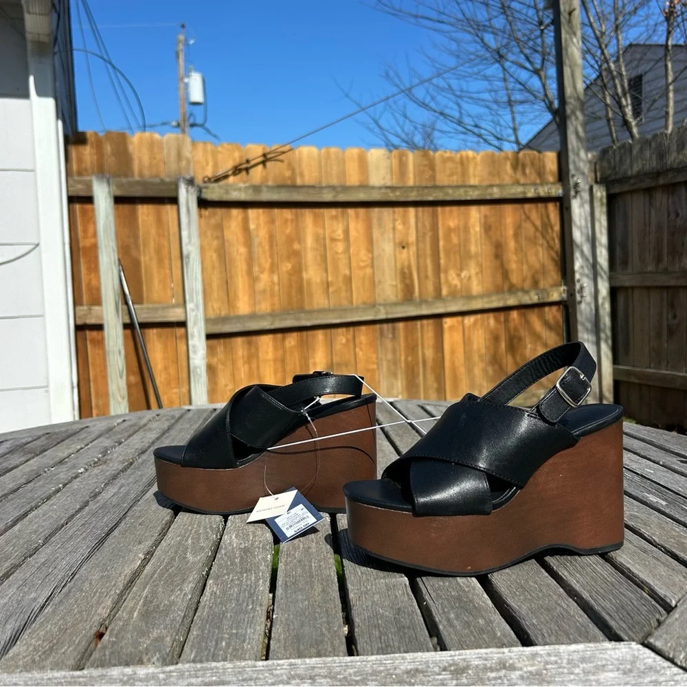 Women's Naomi Wood Wedge Heels with Memory Foam Insole Universal Thread size 6.5